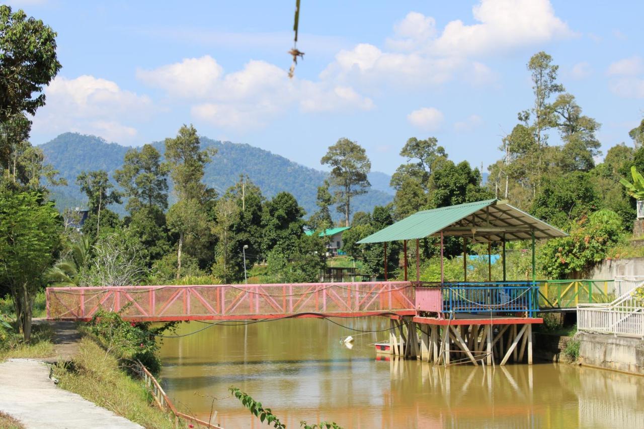 Farm stay Happy Valley Eco Farm Kerling